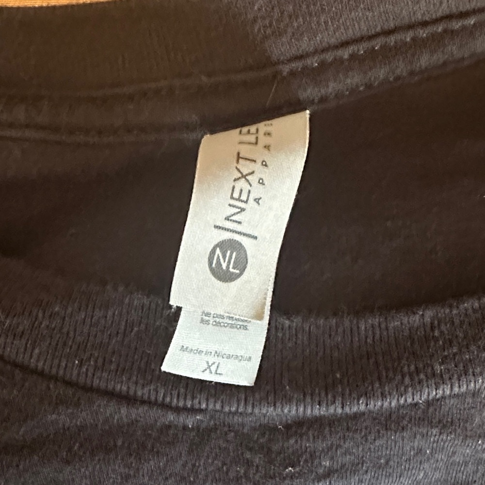 Black Graphic T-Shirt - EUC - Picture 3 of 3